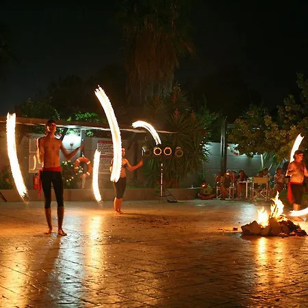 Resort Sun Palace & 4*