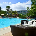 Sun Palace & 4*