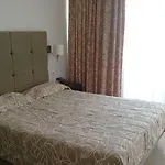 Sun Palace & 4*