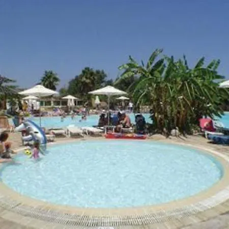 Sun Palace & 4*