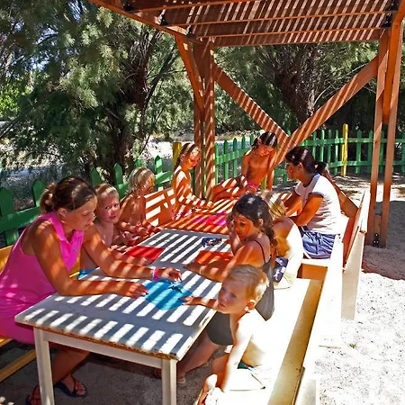 Ośrodek wypoczynkowy Sun Palace & 4*