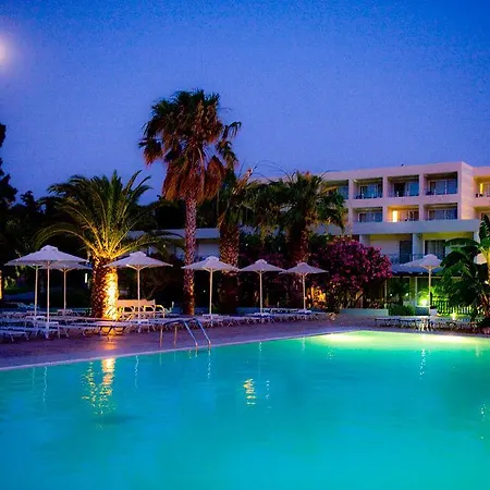 Sun Palace & 4*