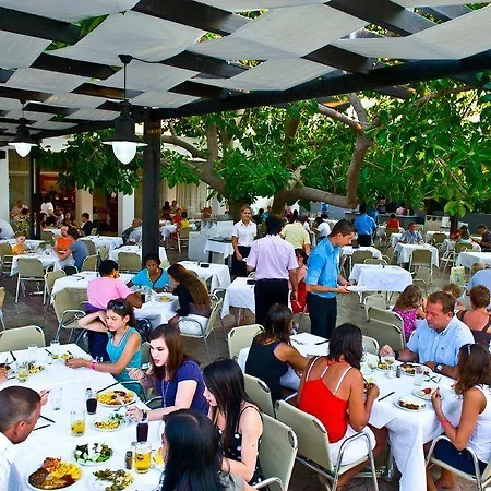 Rezort Sun Palace &
