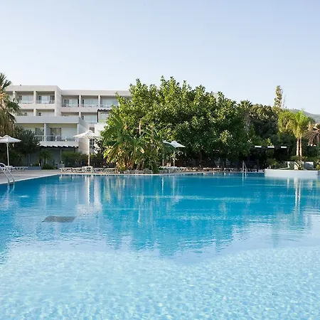 Sun Palace & 4*