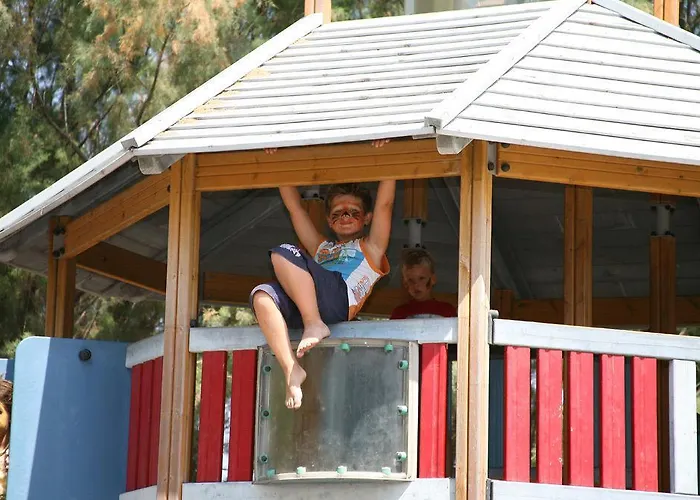 Üdülőközpont Sun Palace & Kosz